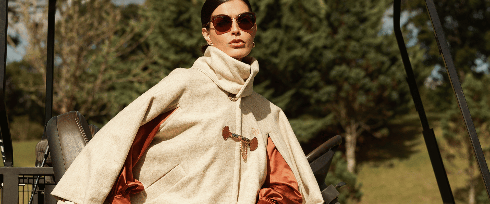 A elegância do poncho: aconchego, história e muito estilo